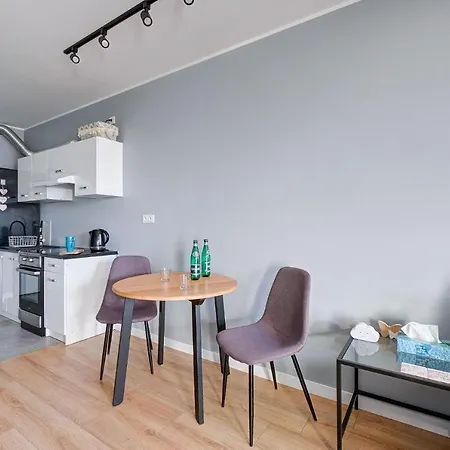 Szwedzka 4 Studio + Balcony Apartment