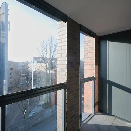 Szwedzka 4 + Balcony דירה ורשה